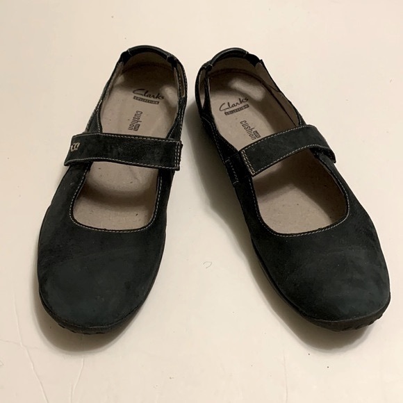 clarks cushion shoes